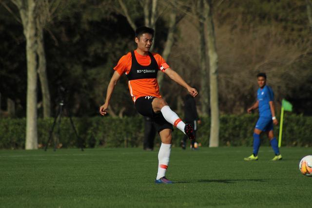 欧协-吉乌破门韦加建功 切尔西3-1阿斯塔纳