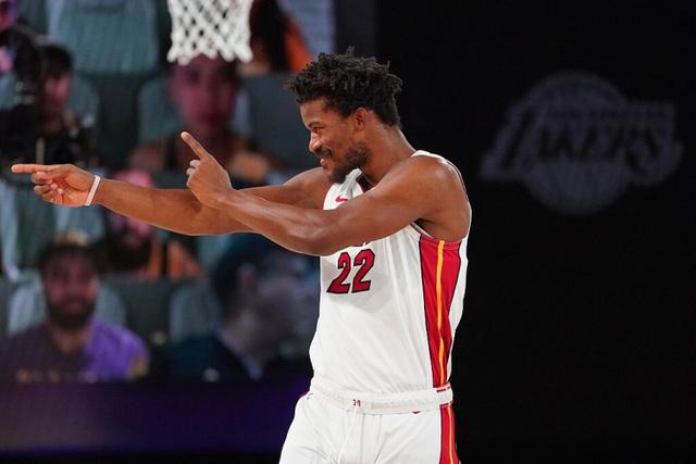 赵继伟三双张镇麟13分 辽宁5连胜送四川11连败