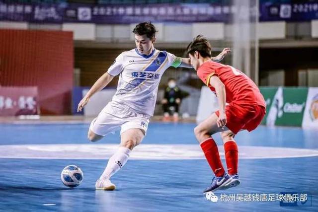 郭艾伦：人生总是充满坎坷 我腿完蛋了